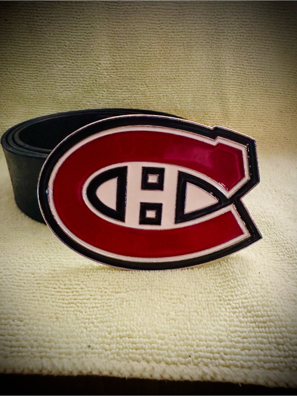 Montreal Canadiens Red Logo Men's Leather Belt with Enamel Buckle